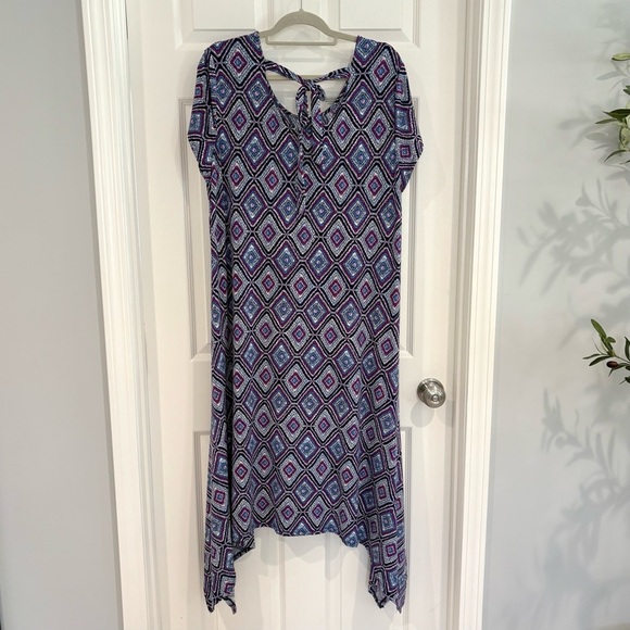 Chico's Asymmetrical Short Sleeve Stretchy Midi Dress Sz 3 Geometric Keyhole - Picture 9 of 15